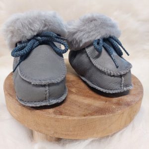 Babyslofje lamsvel grijs