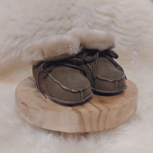Babyslofje lamsvel taupe