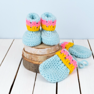 Haakpatroon - Wantjes en slofjes voor de baby